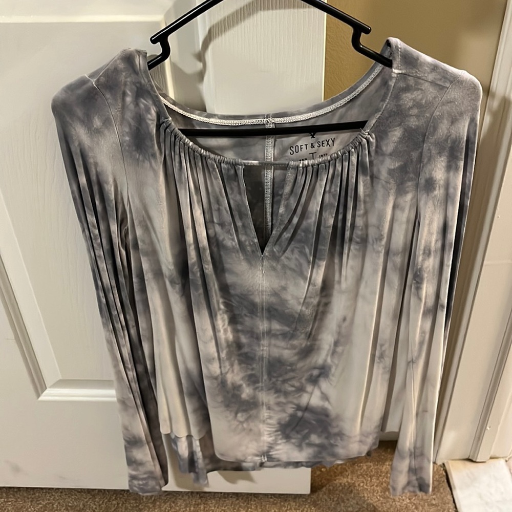 American Eagle Long Sleeve Shirt